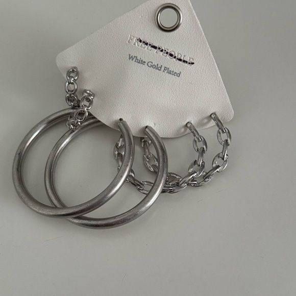 NWT Free People White Plated Plated Silver Hoop Earrings Set - Picture 4 of 5